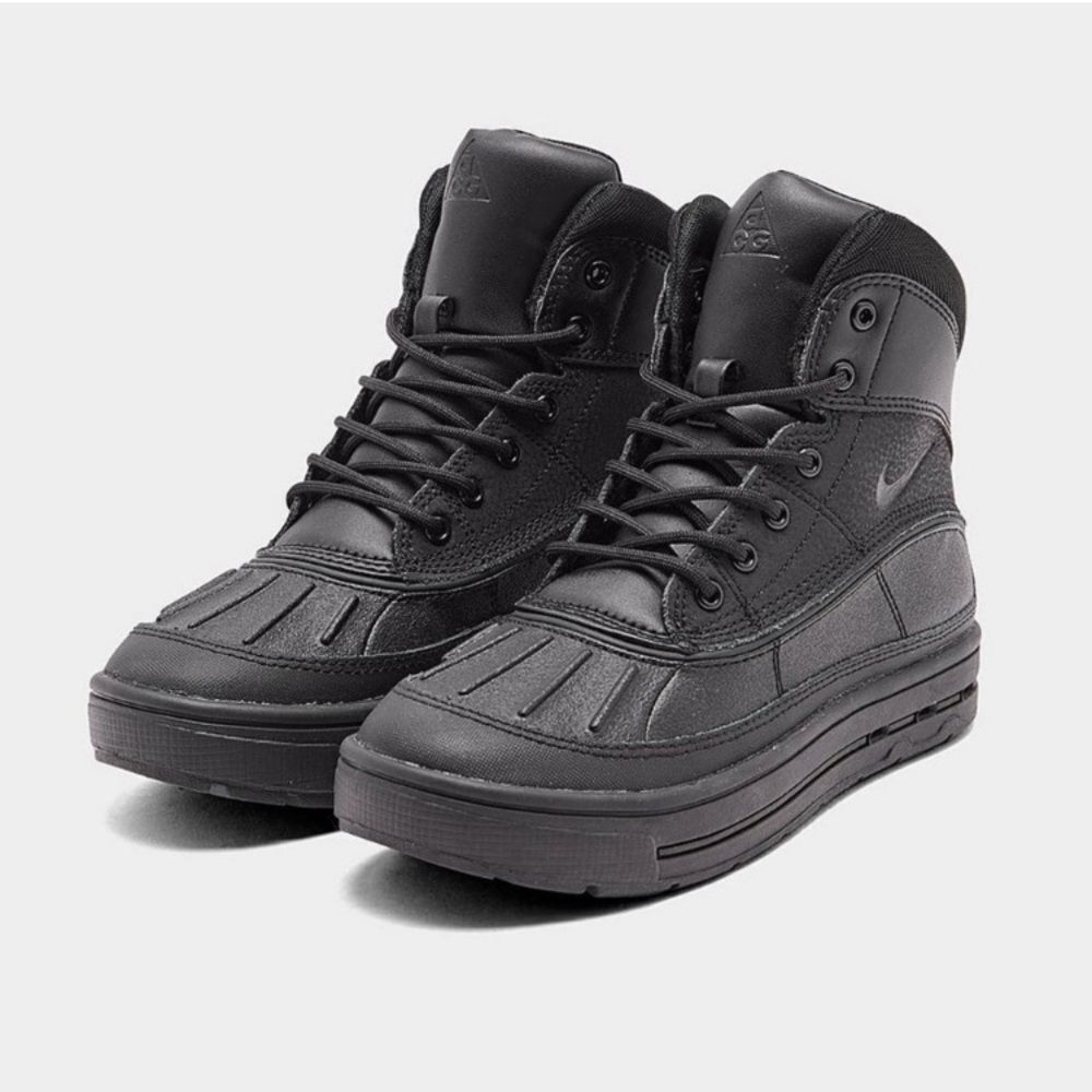 Nike ACG Woodside ll High GS US Size 4.5Y Kids Shoes Snow Boots